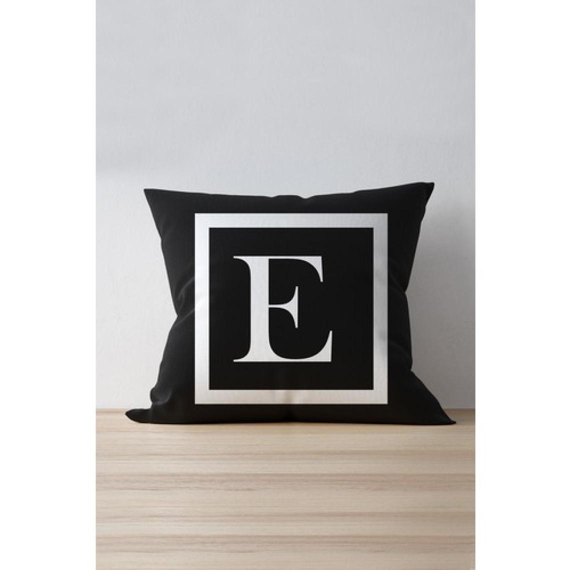 Cango Home E Harfi Desenli Dekoratif Kırlent Kılıfı 43x43 cm – Salon ve Yatak Odası Dekoru İçin Şık Tasarım