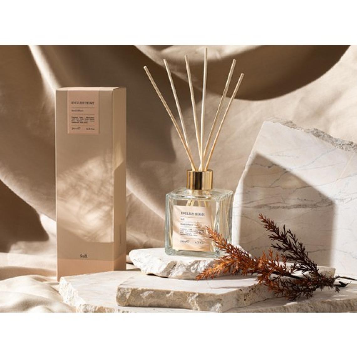 English Home Soft Çubuklu Oda Kokusu - Frenk Üzümü, Elma, Gül, Manolya ve Sandalağacı Aromaları, 200 ml, Lila Dekoratif Şişe