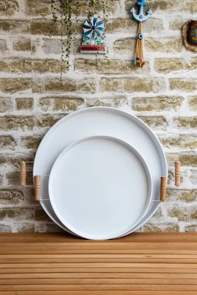 Kitchen Trend 2'li Ahşap Kulplu 45 cm Metal Tepsi ve 37 cm Beyaz Tepsi Çay Kahve Sunum Tepsisi