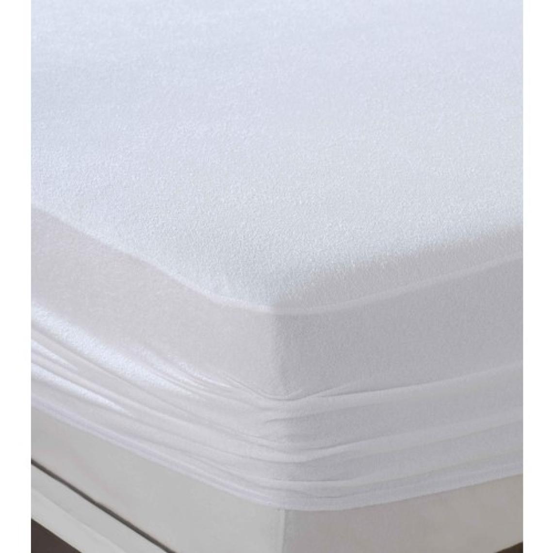 Melis Home Polyester Sıvı Geçirmez Alez, Fitted