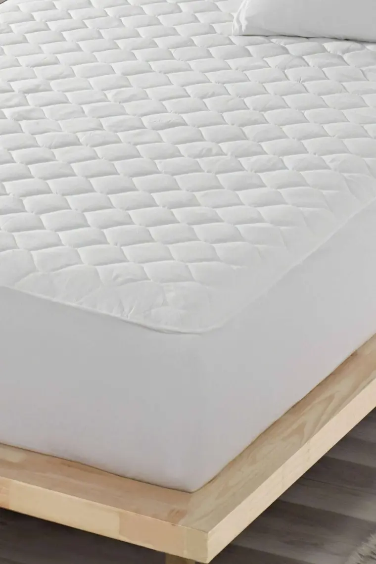Ely Parker 90X190 Yatak Saran Kapitoneli Sıvı Geçirmez Alez Yatak Koruyucu Pamuklu Fitted