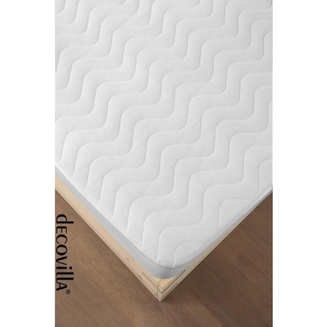 Decovilla Micro Kapitone Fitted Full Kenar Su Sıvı Geçirmez Yatak Koruyucu Alez Çarşaf Beyaz