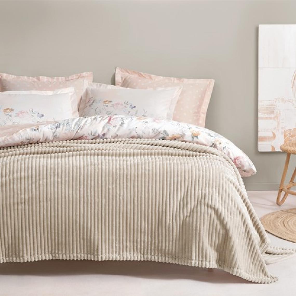 Yataş Bedding Holly Wellsoft Çift Kişilik Battaniye Ekru