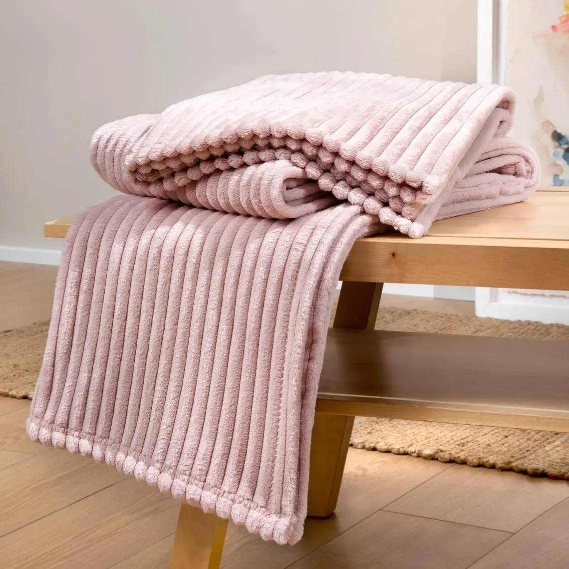 Yataş Bedding Holly Wellsoft Tv Battaniyesi 140x190 cm - Ekru
