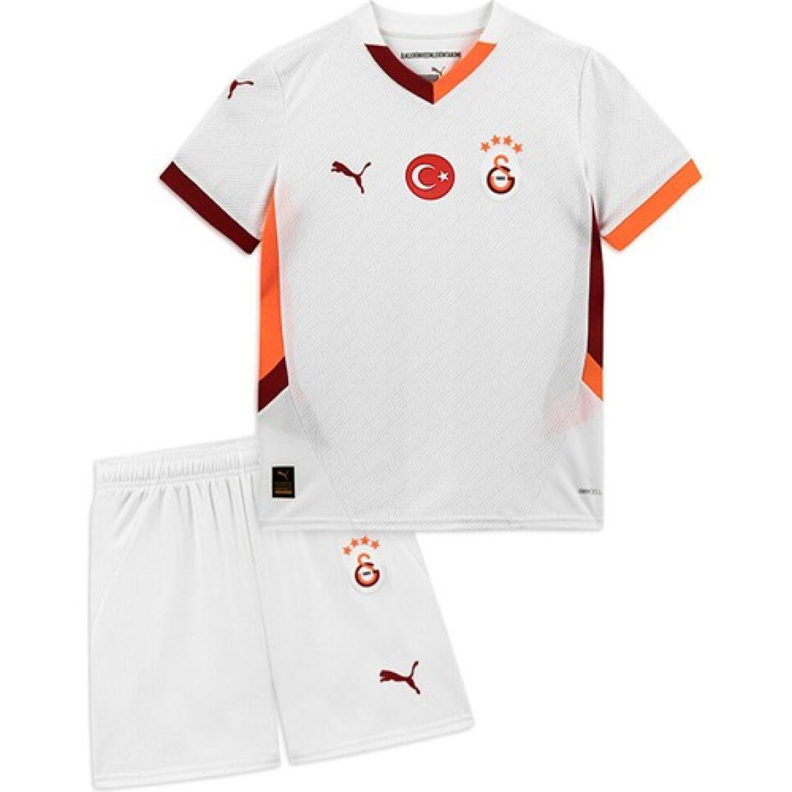 Puma Düz Beyaz - Kırmızı Erkek Eşofman Takımı 77966902-GSK Away Minikit W/o S W/o