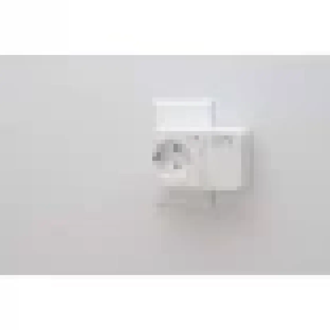 Schneider Electric APC Tekli Akım Korumalı Priz  230V PM1W-GR (Beyaz)