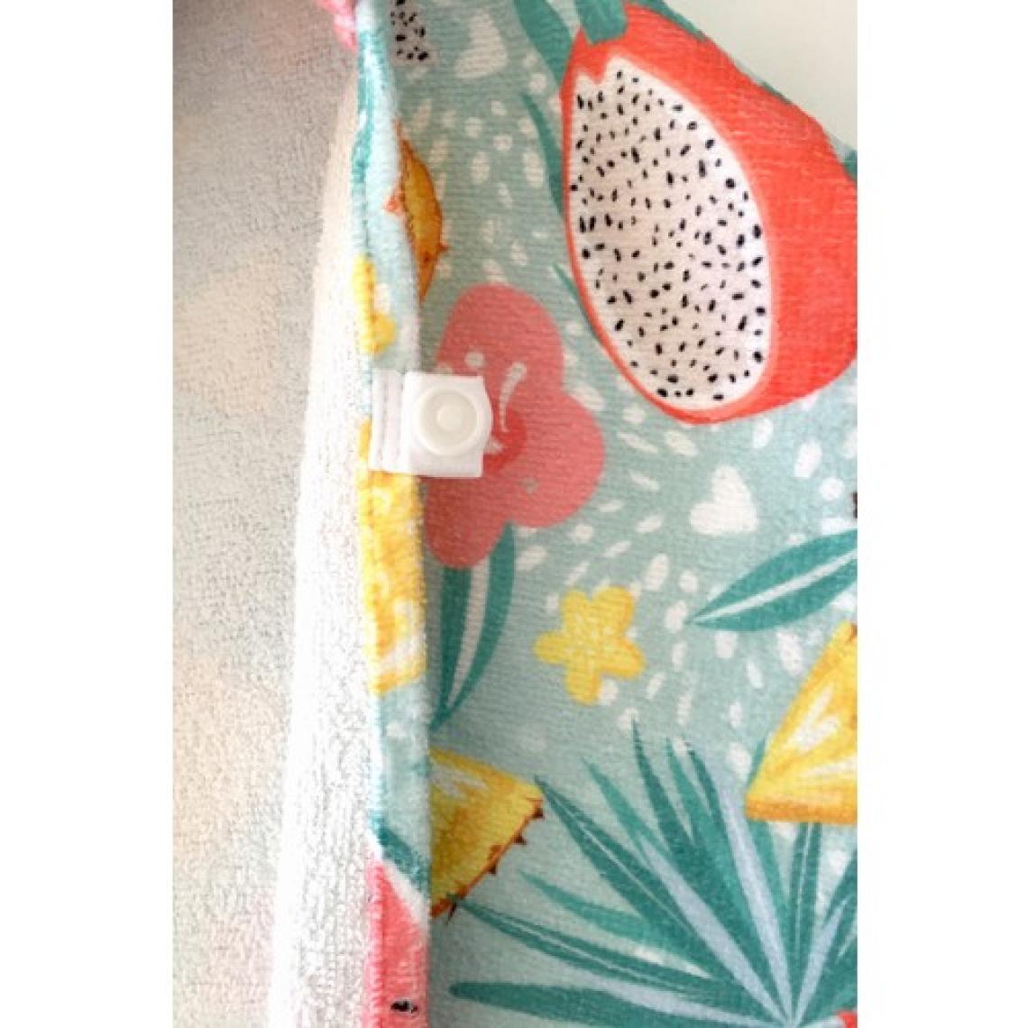 Hamur Kapşonlu Çocuk Plaj Havlusu Flower Fruit Somon Önü Çıtçıtlı