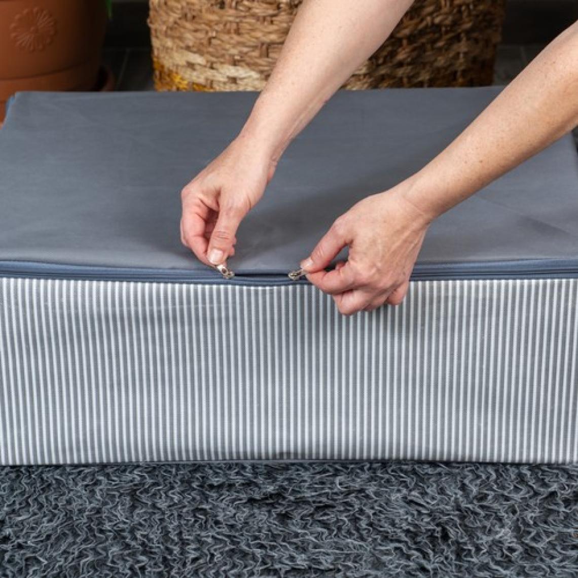Nacarev Mega Boy Çizgi Desen Baskılı Antrasit Baza Altı Düzenleyici Hurç 75x40x20 cm