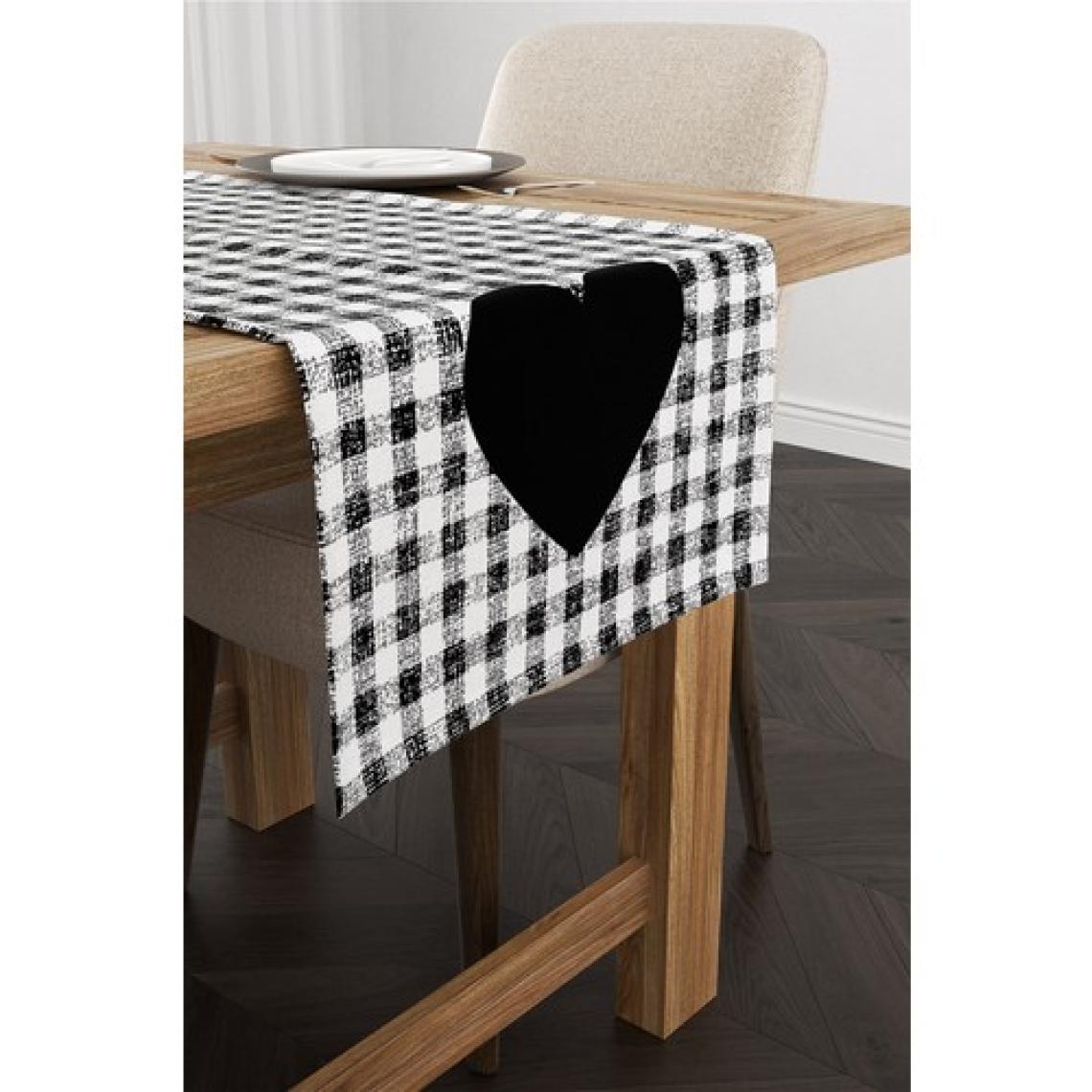 Cango Home Siyah Beyaz Ekose Kalp Desenli Dijital Baskılı Runner CGH1008-RN