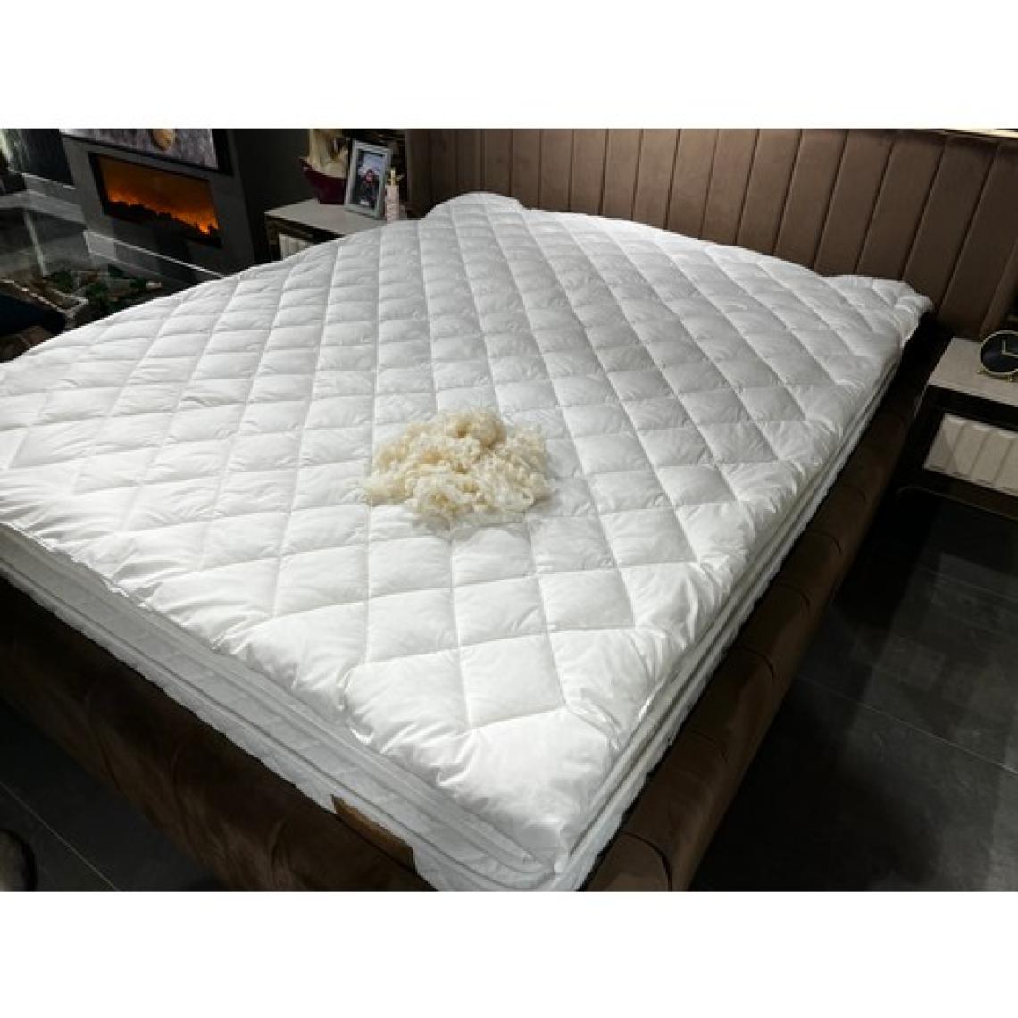 Merinos Kuzu Yünü Yatak Pedi, Yatak Koruyucu, Yatak Şiltesi (%100 MERİNOS KUZU YÜNÜ)