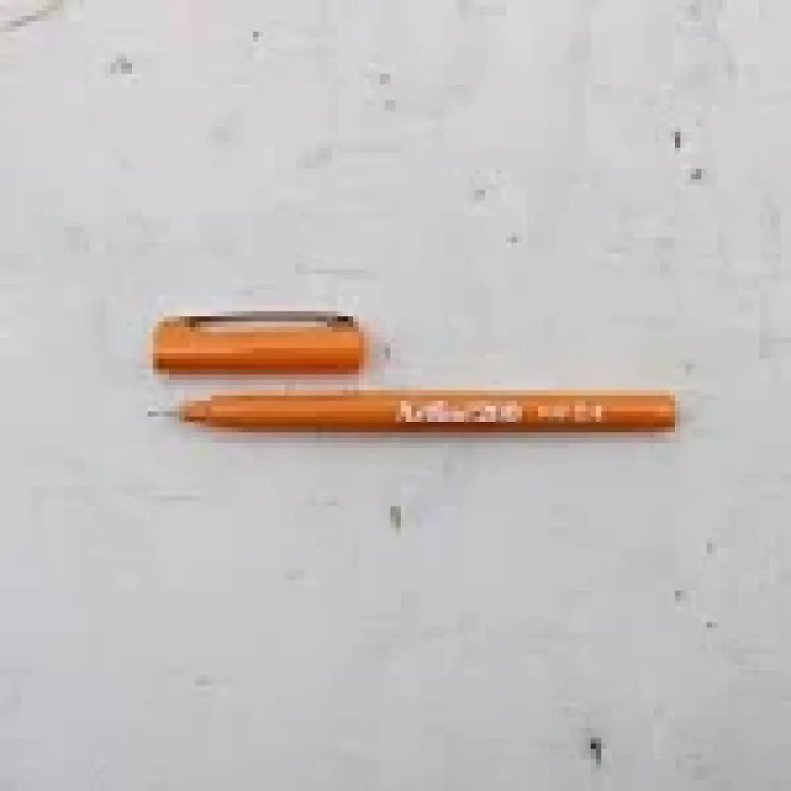 Artline 200 Fineliner 0.4mm Ince Uçlu Yazı ve Çizim Kalemi Turuncu