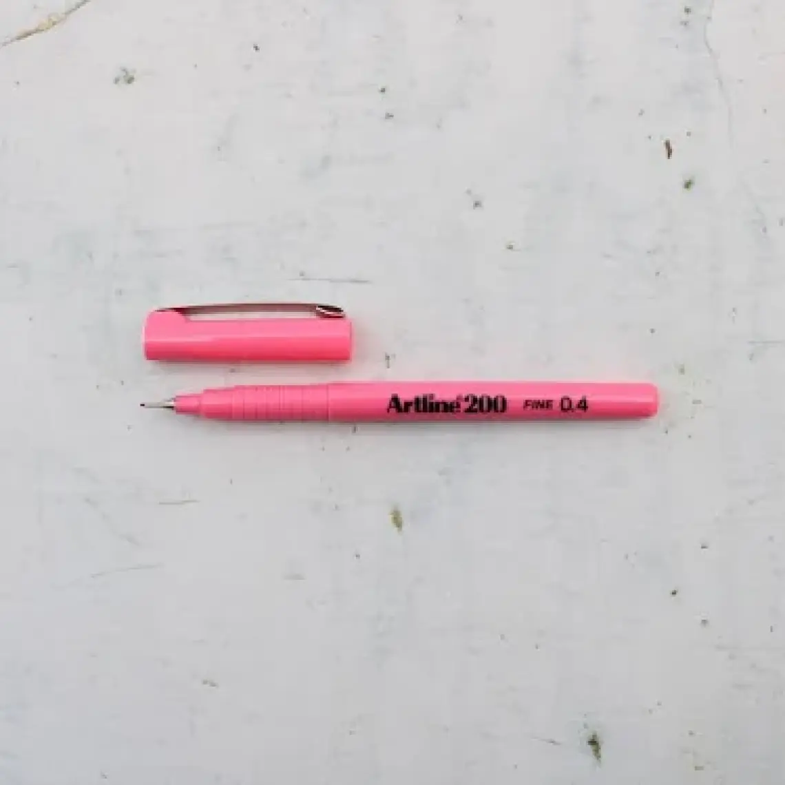 Artline 200 Fineliner 0.4mm Ince Uçlu Yazı ve Çizim Kalemi Siyah