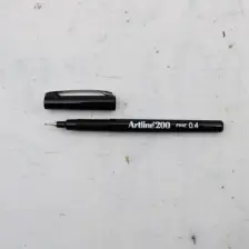 Artline 200 Fineliner 0.4mm Ince Uçlu Yazı ve Çizim Kalemi Siyah