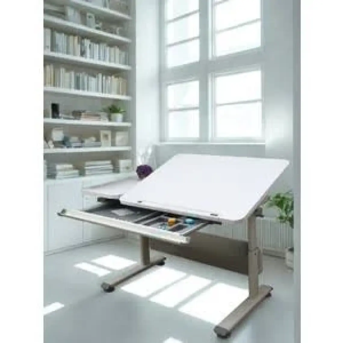Creo Mobili Ayarlanabilir Çalışma Masası, Eğimli ve Montessori Uyumlu Masa - 130x70 Cm, Beyaz/Gri - Vega Basic