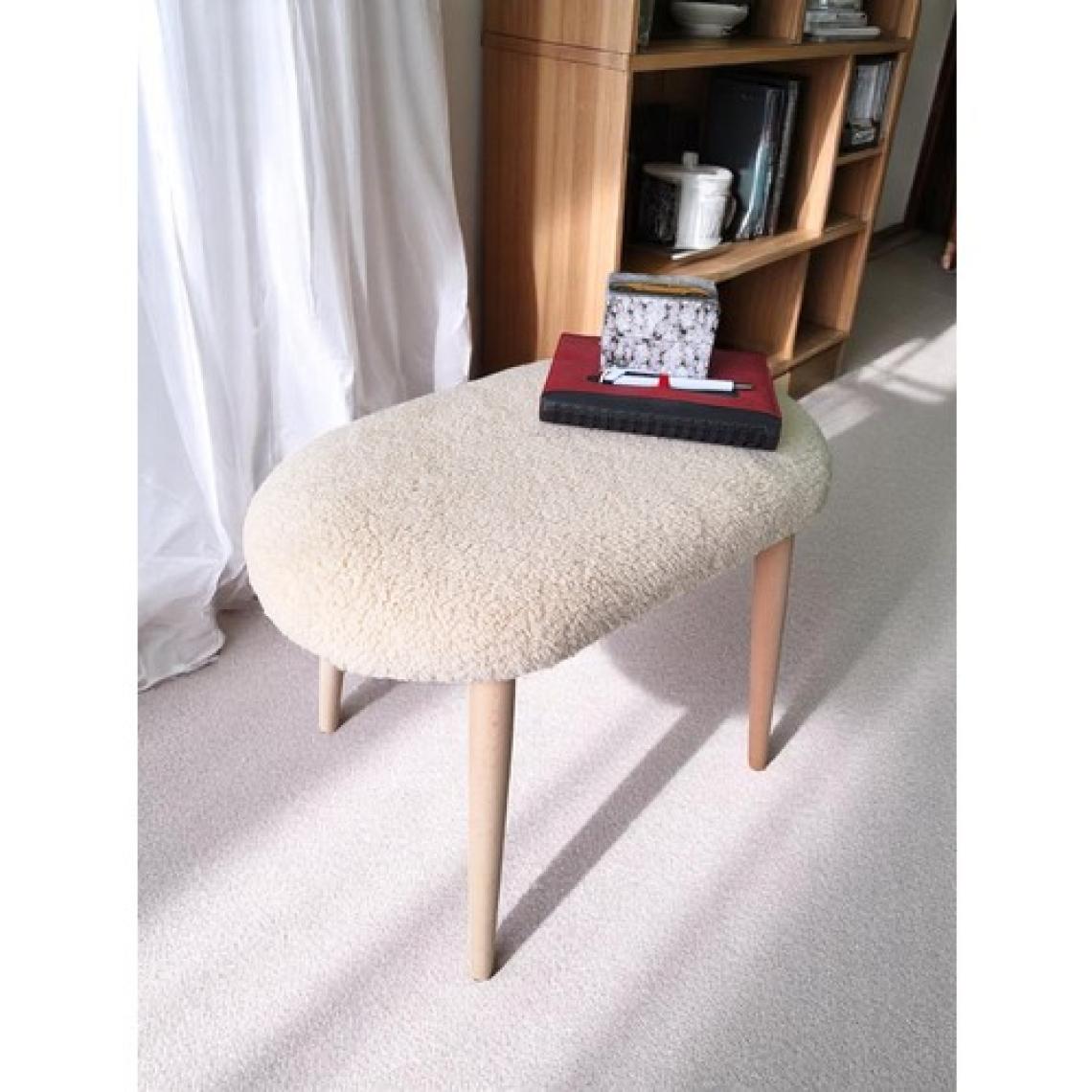 Minimalist Teddy Kumaş Tabure, Ahşap Ayaklı Tabure, Salon, Ofis, Makyaj Masası, Yemek Masası