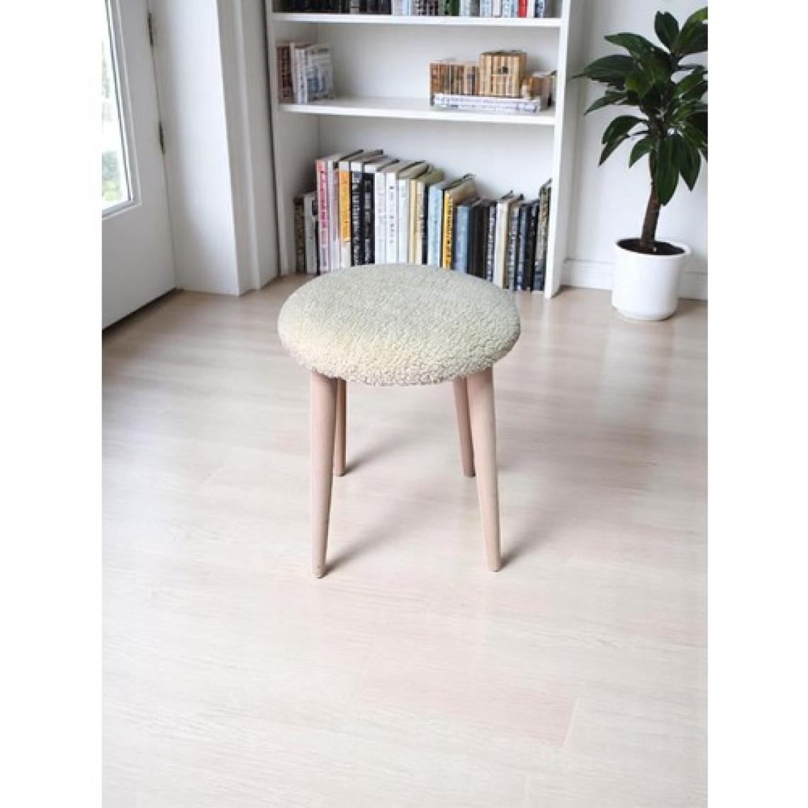 Teddy Kumaşlı Yuvarlak Tabure, Masif Ayaklı Tabure, Salon, Balkon, Makyaj Masası, Yemek Masası