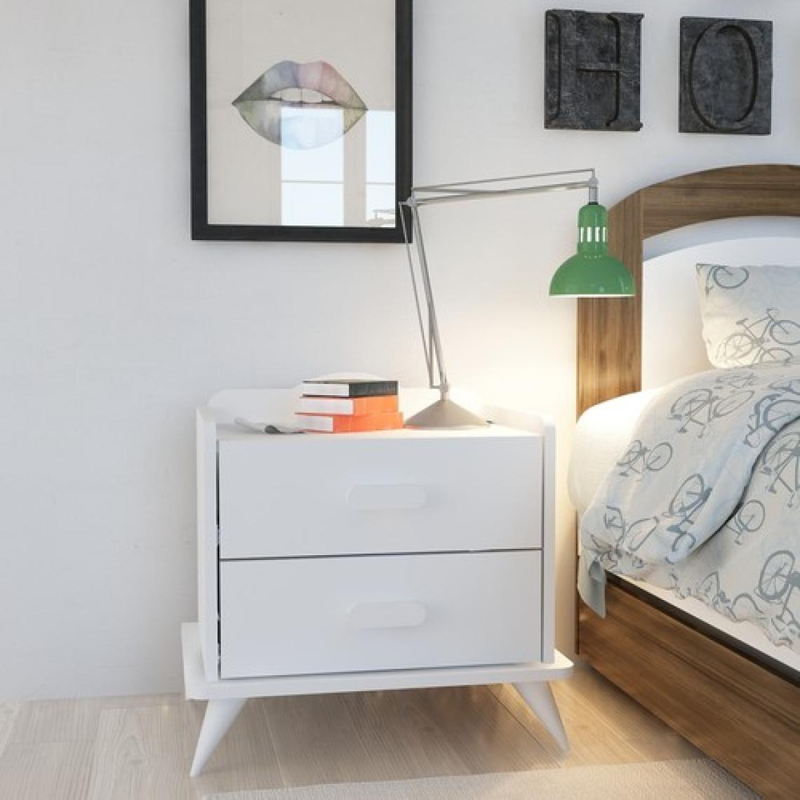 Decorotika Andaz Komodin