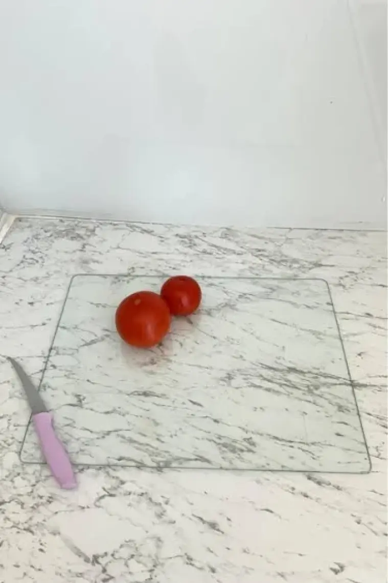 Saban Saydam Cam Kesme Tahtası - Kesme Tablası 30 x 40 cm.