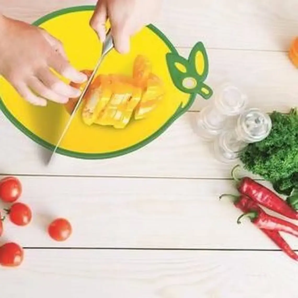 Tekreyonda Hobby Life Limon Şeklinde Kaydırmaz Kesim Panosu Kesme Tahtası
