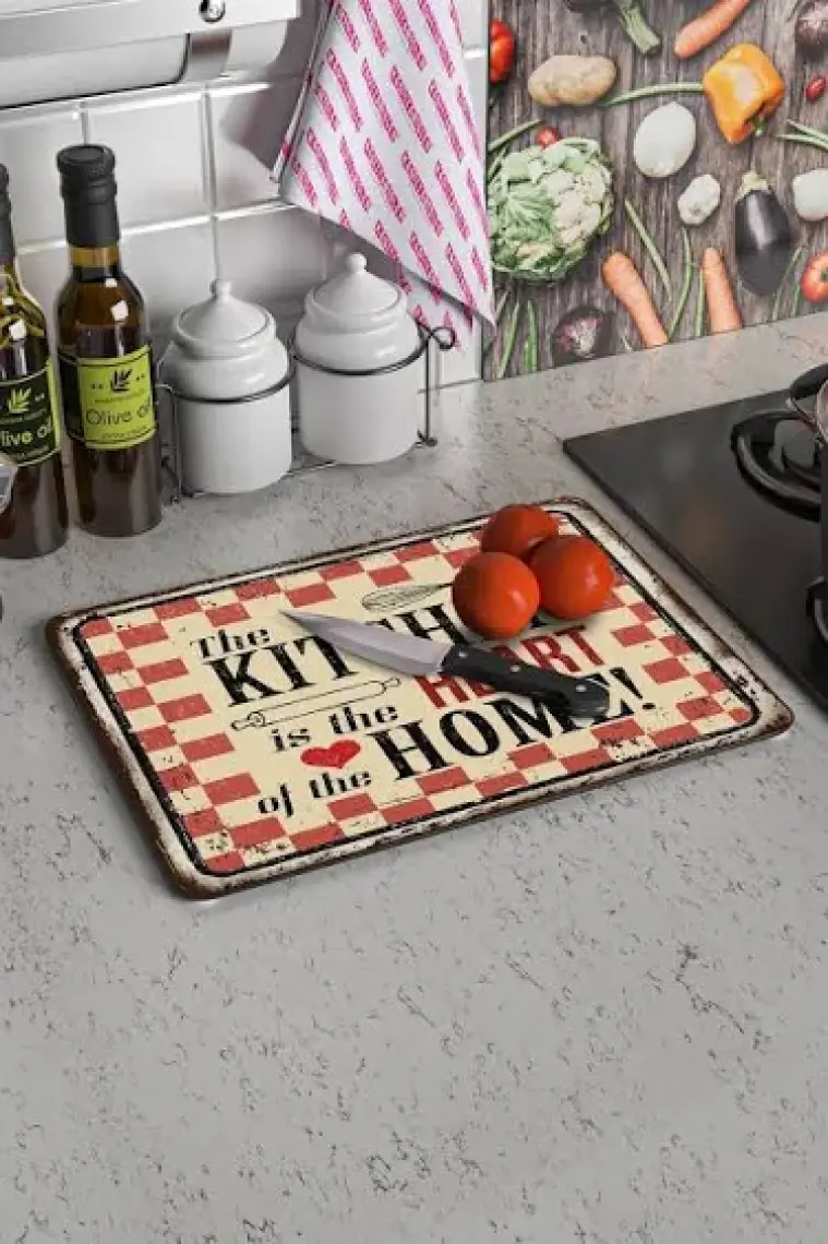 Decovetro My Kitchen Heart Görünümlü Cam Kesim Tablası 20 x 30 cm