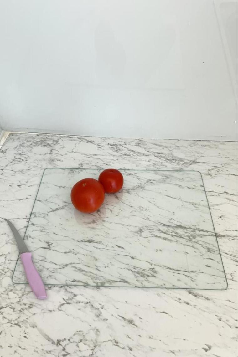Saban Saydam Cam Kesme Tahtası - Kesme Tablası 30 x 40 cm.
