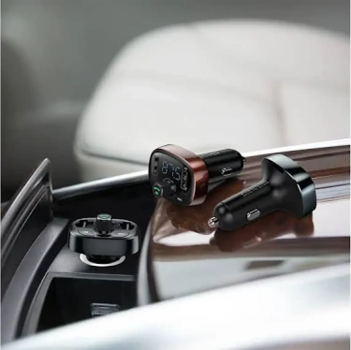 Baseus T Typed S-09 Bluetooth Fm Transmitter Çift Araç Şarj Aleti CALL-TM12