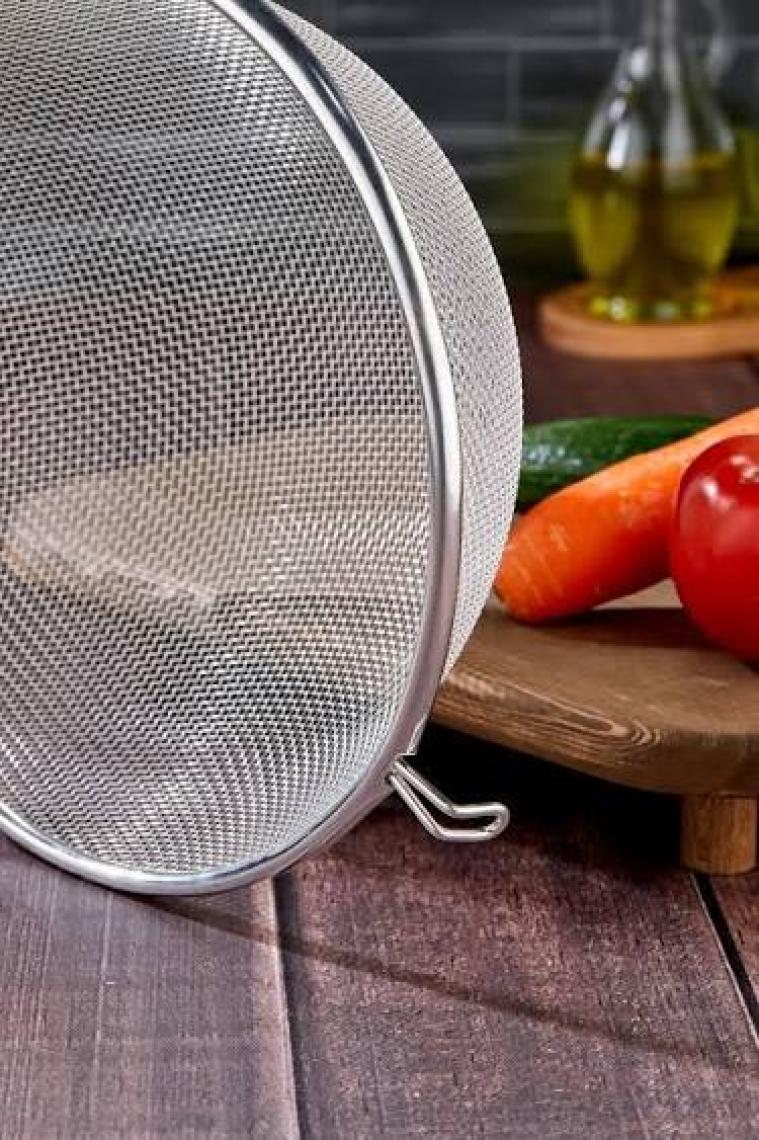 EW's Kitchenware Tencereye Takılan 22 cm Lüks Orta Boy Çelik Tel Süzgeç & Kevgir