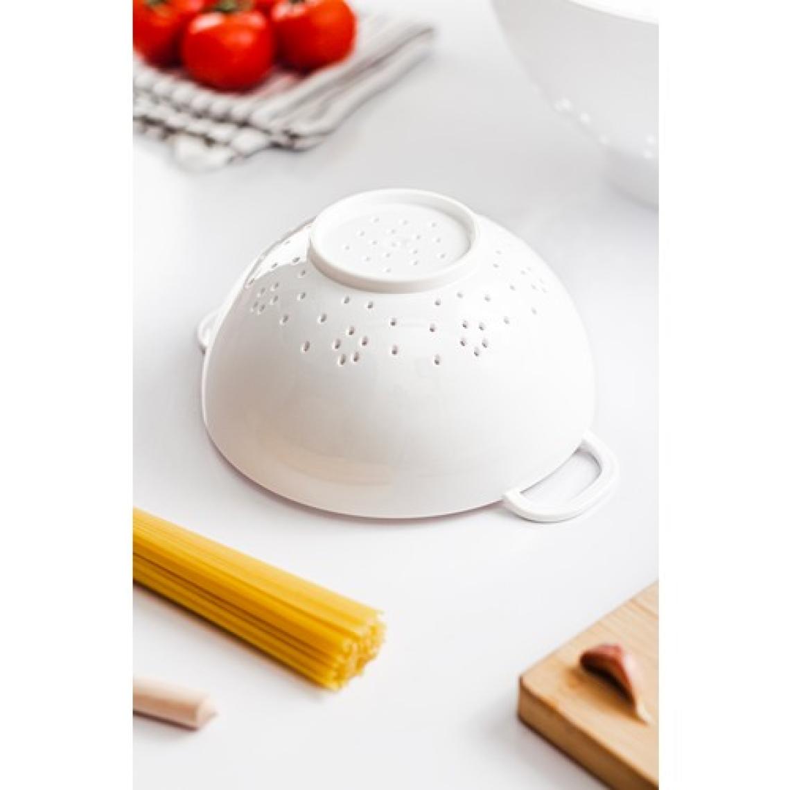 EW's Kitchenware Akrilik Beyaz Mini Pirinç Süzgeçi & Bakliyat Süzgeçi (3 Su Bardağı Ölçülü)