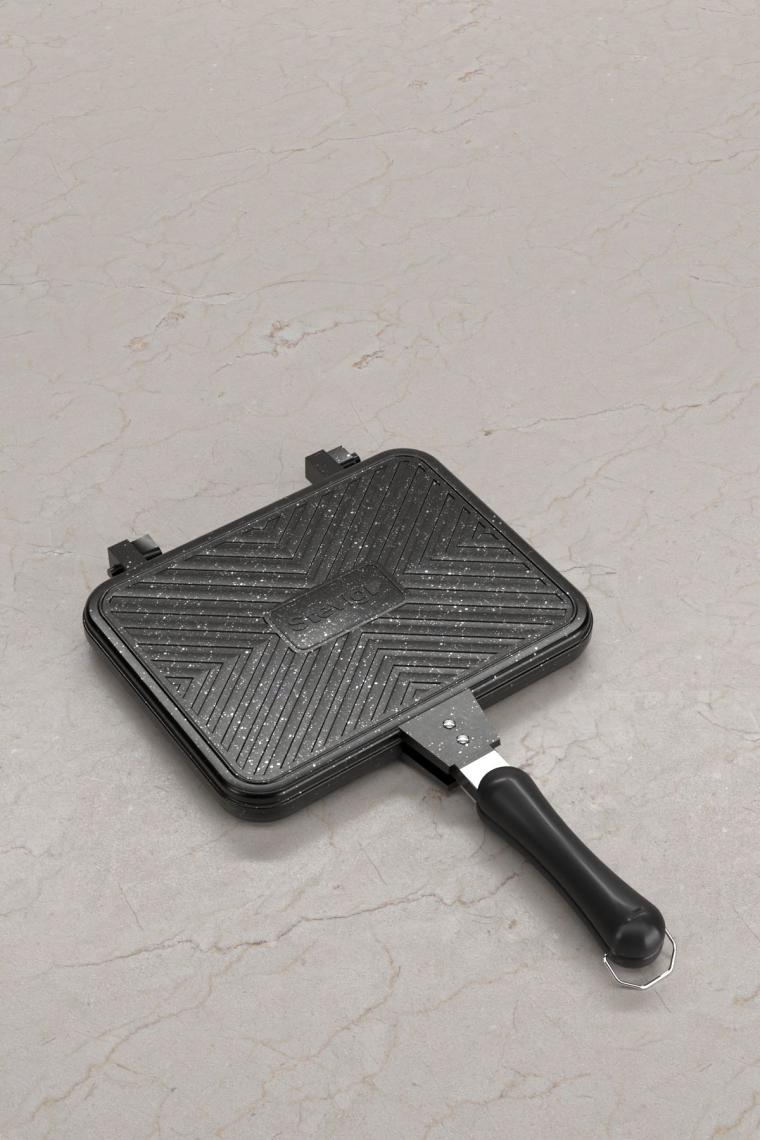 Usta Tostçu Granit Döküm Ocak Üstü El Tost Makinesi St-101