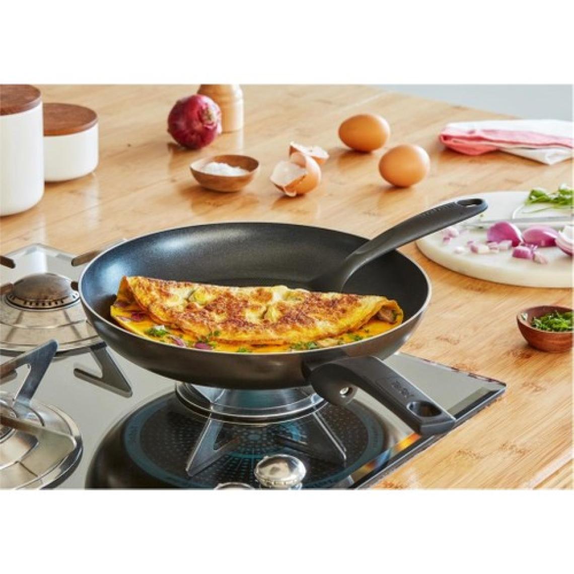 Tefal B42290 Titanyum 1X Easy Cook & Clean 2'li Tava Seti 20/28 cm - 2100123947