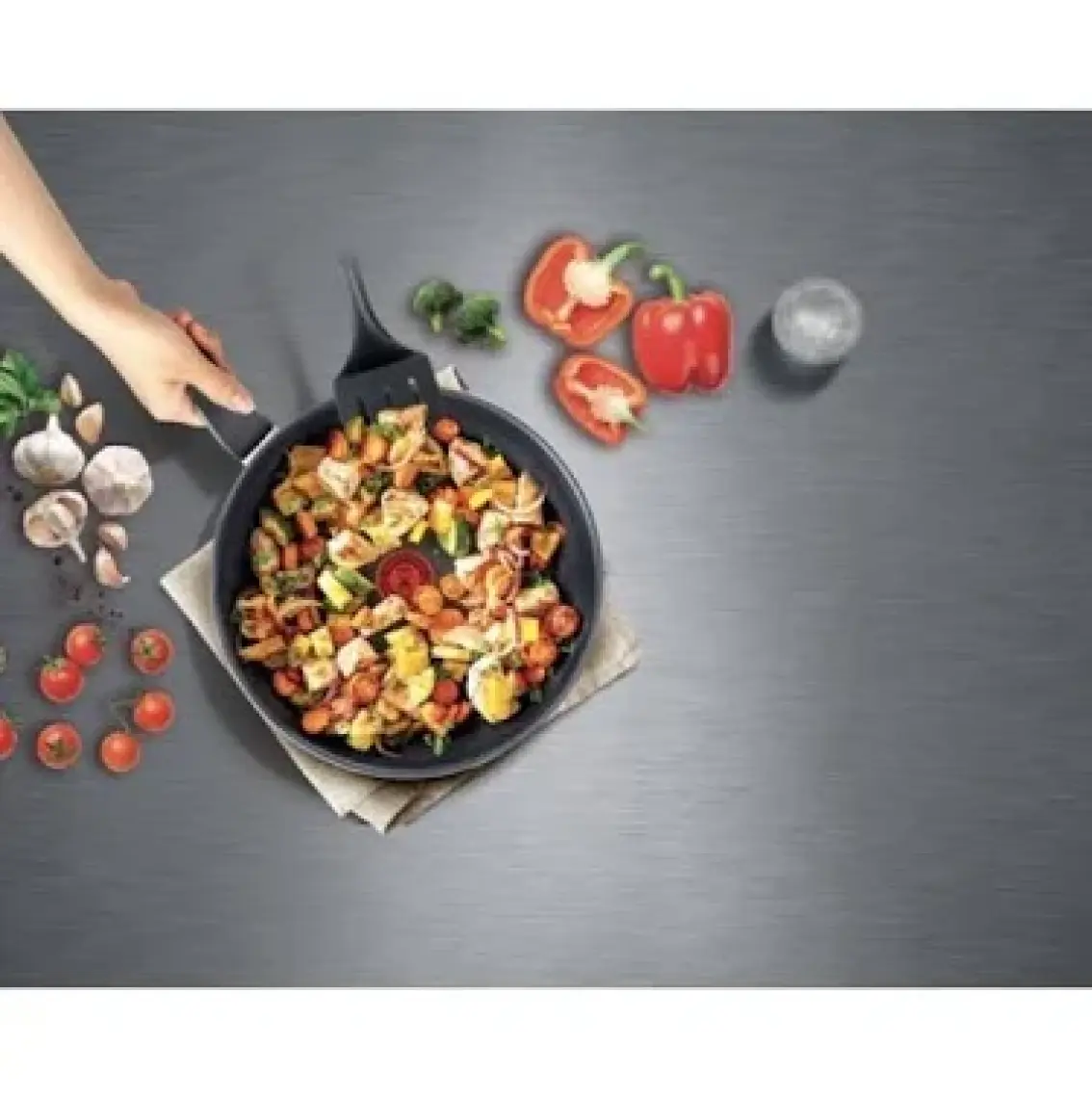 Tefal C38405 Titanyum 2X XL Intense Tava 26 cm - 2100120908