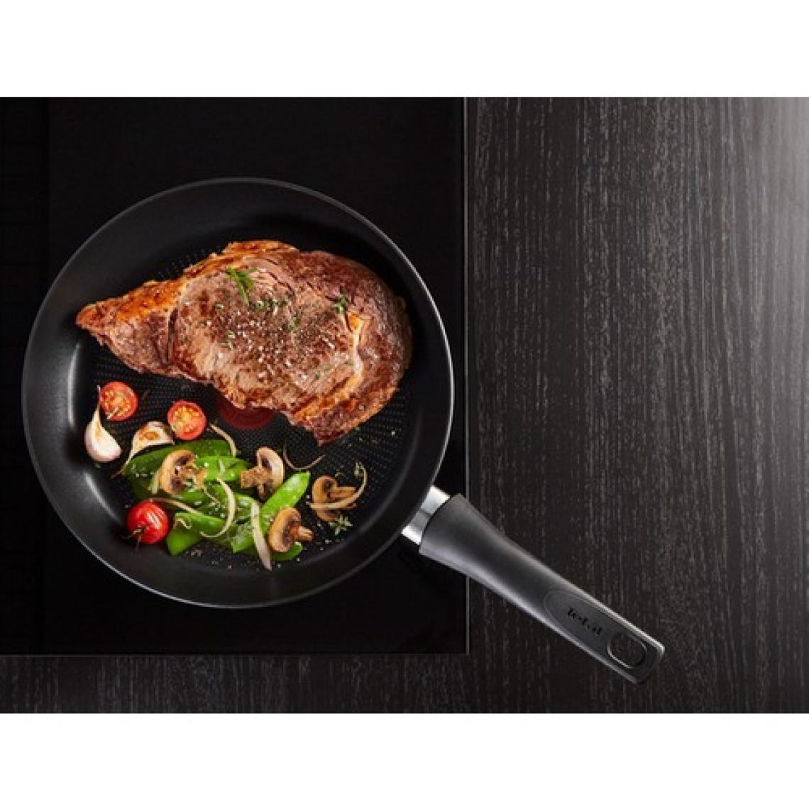Tefal Titanyum 3x Ultimate One İndüksiyon Tabanlı 28 cm Tava