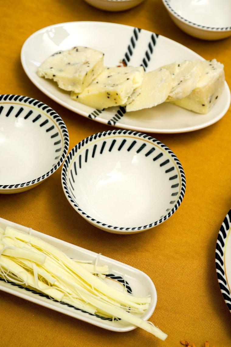 Demet 16 Parça 6 Kişilik Porselen Kahvaltı Takımı