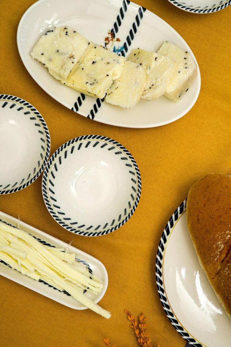 Demet 16 Parça 6 Kişilik Porselen Kahvaltı Takımı