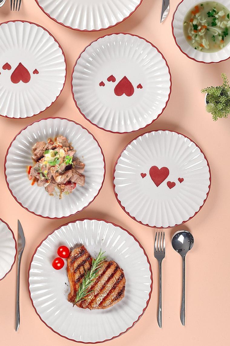 2 Kişilik Love Serisi Kahvaltı Takımı 8 Parça Kalp Desenli