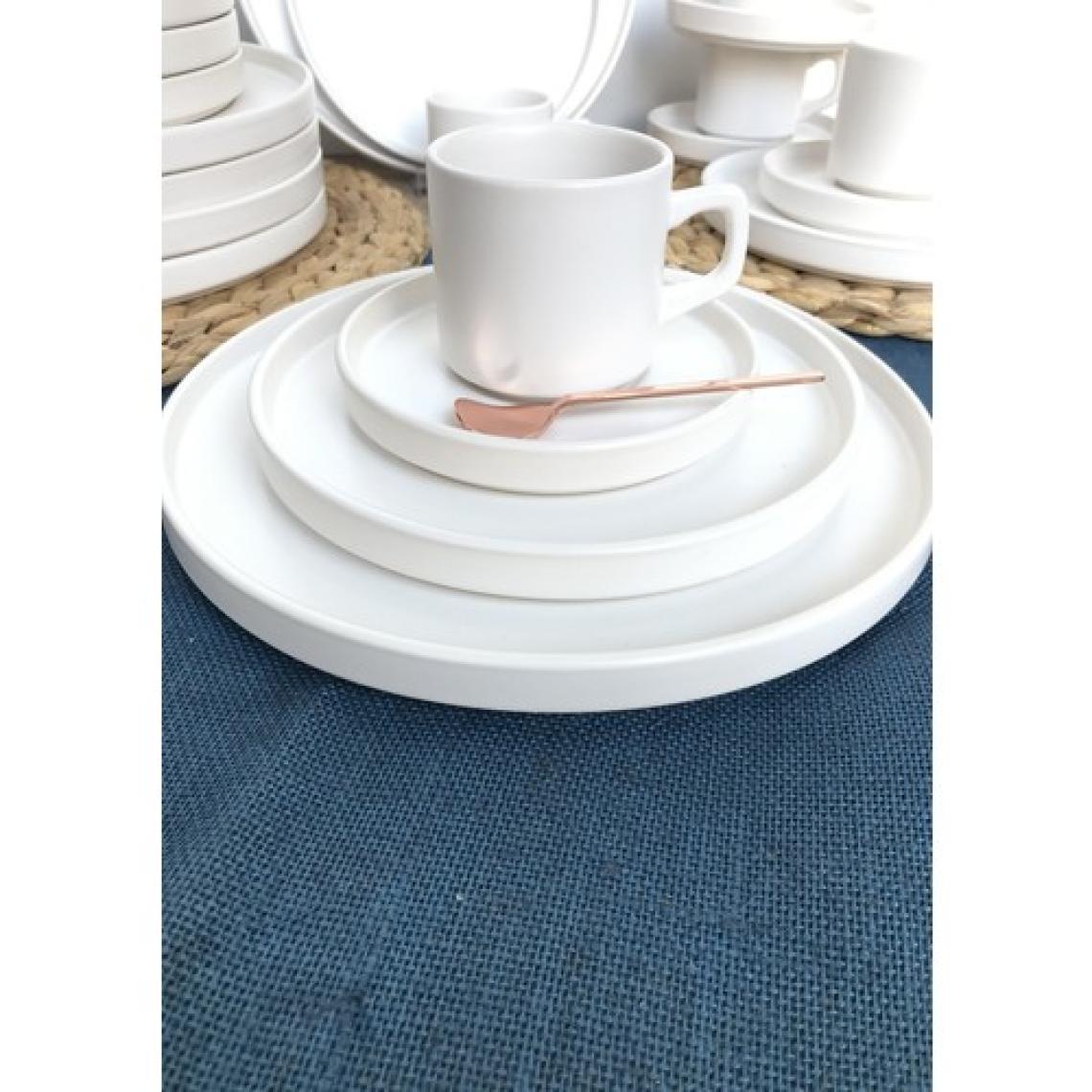 Gulhanile Stackable Mat Beyaz 24 Parça 6 Kişilik Servis Kahvaltı Takımı