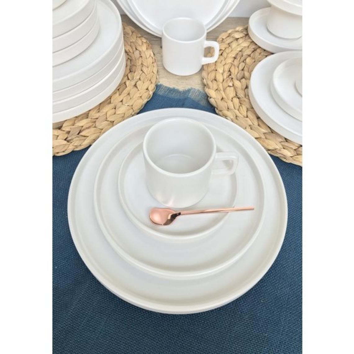 Gulhanile Stackable Mat Beyaz 24 Parça 6 Kişilik Servis Kahvaltı Takımı