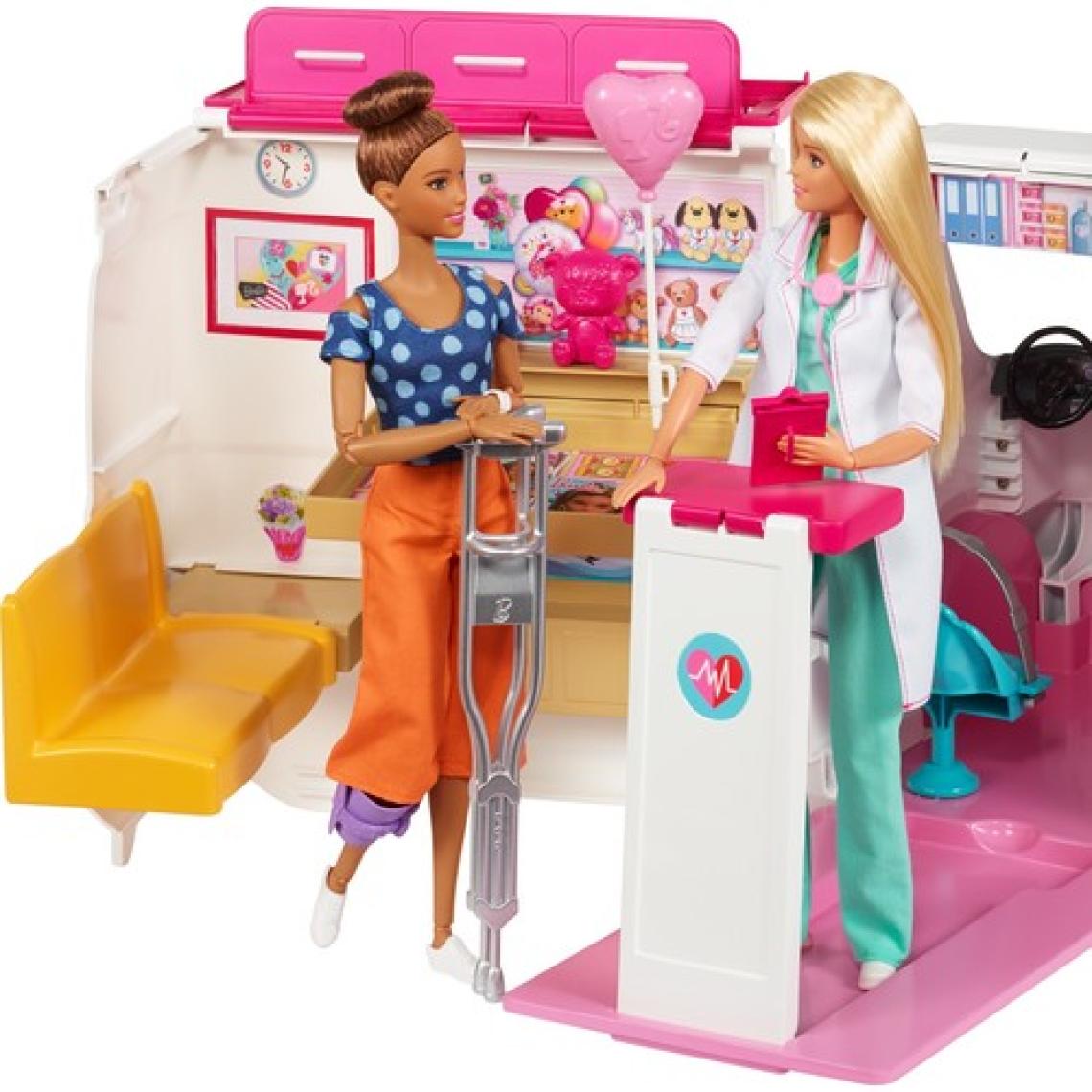 Barbie'nin Ambulansı Oyun Seti; 3 yaş ve üzeri; FRM19