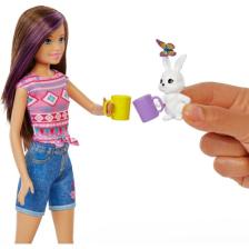 Barbie'nin Kız Kardeşleri Kampa Gidiyor Oyun Seti HDF69 - Stacie HDF71