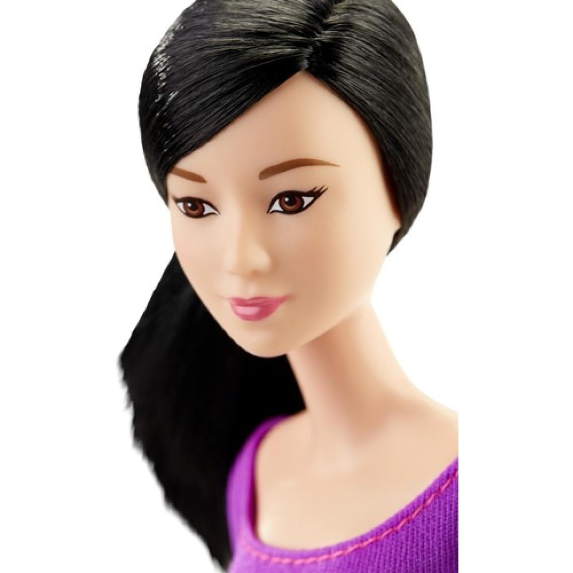 Barbie Sonsuz Hareket Bebeği Mor Tişörtlü DHL84