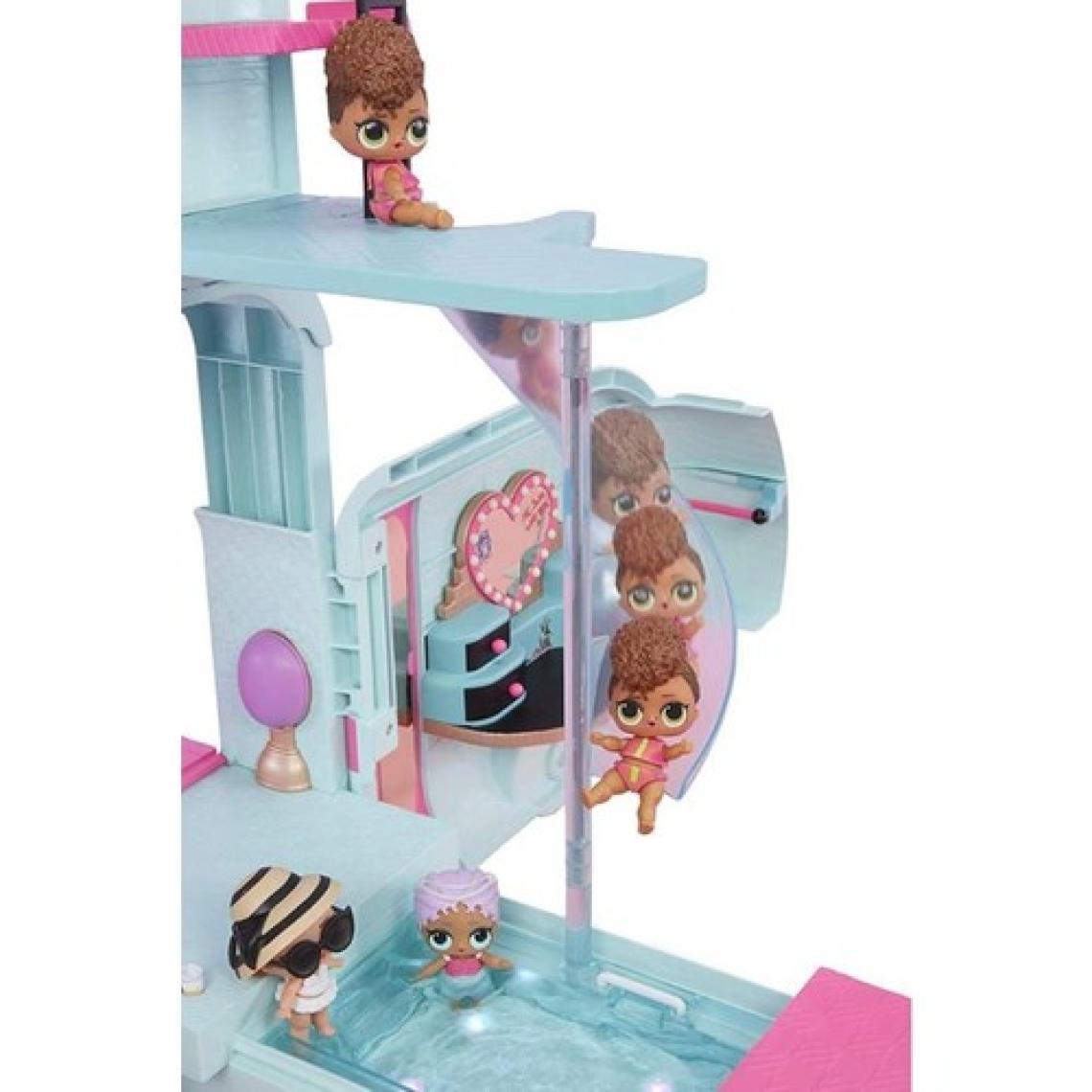 L.O.L. Surprise L.O.L. Bebek Sürpriz Karavanı Sesli ve Işıklı 2in1