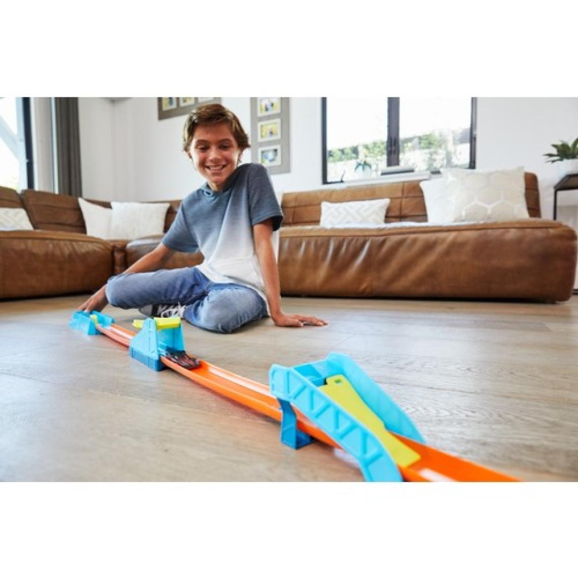 Hot Wheels Track Builder Tasarla ve Yeniden Oluştur Serisi Uzun Atlama GLC89