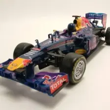 Maisto Tech 1:24 İnfiniti Rb9 Uzaktan Kumandalı F1 Araba