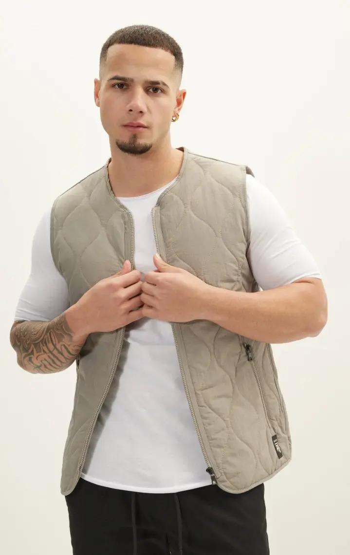 Cekmon Erkek Regular Fit Bomber Yaka Fermuarlı Çok Cepli Kapitone Spor Yelek