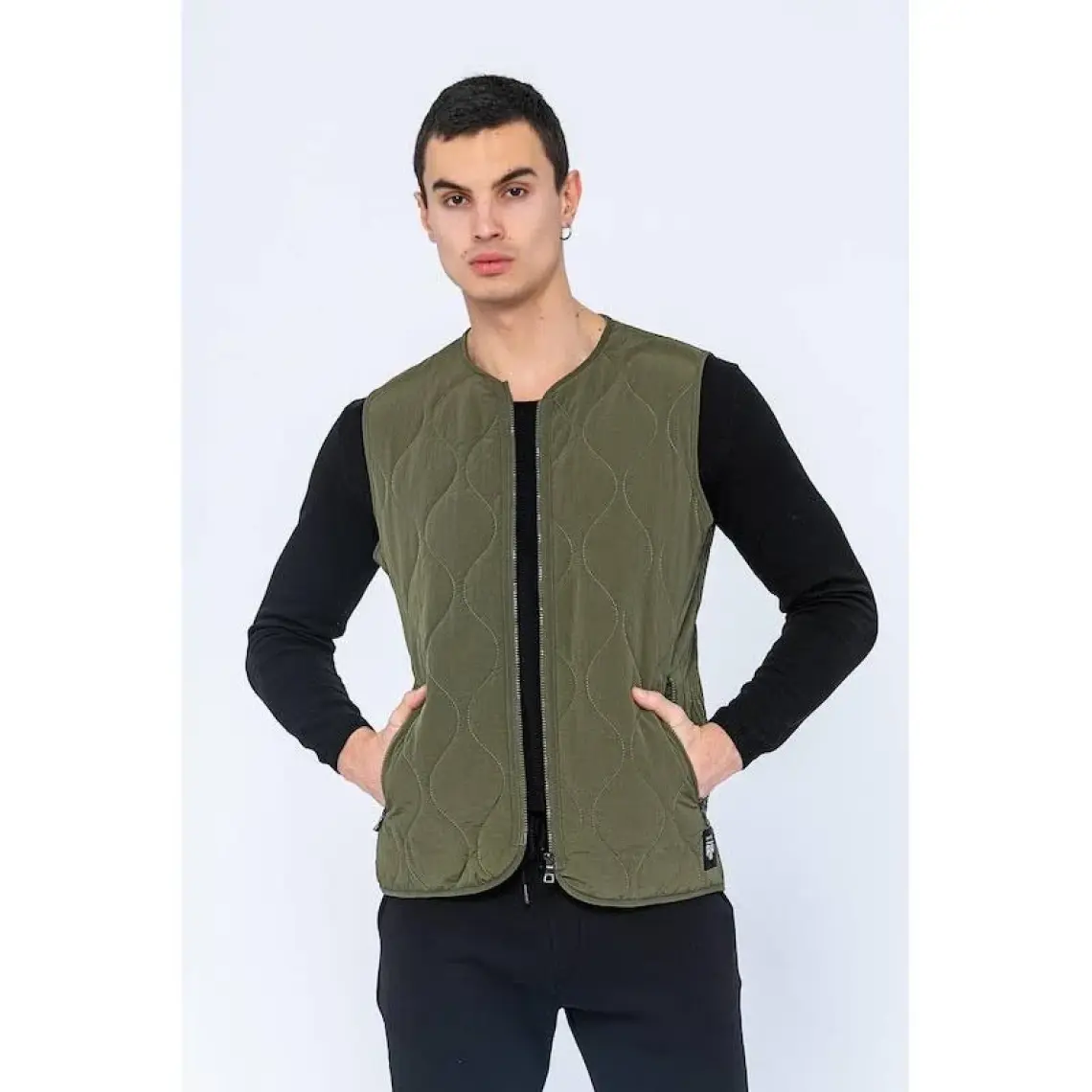 Cekmon Erkek Regular Fit Bomber Yaka Fermuarlı Çok Cepli Kapitone Spor Yelek