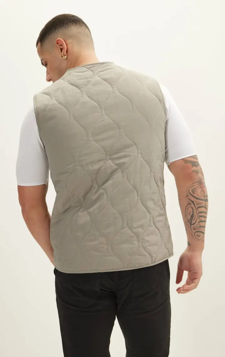 Cekmon Erkek Regular Fit Bomber Yaka Fermuarlı Çok Cepli Kapitone Spor Yelek