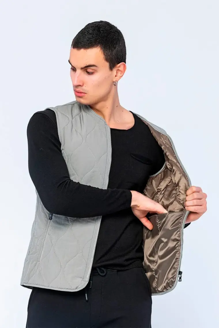 Cekmon Erkek Regular Fit Bomber Yaka Fermuarlı Çok Cepli Kapitone Spor Yelek