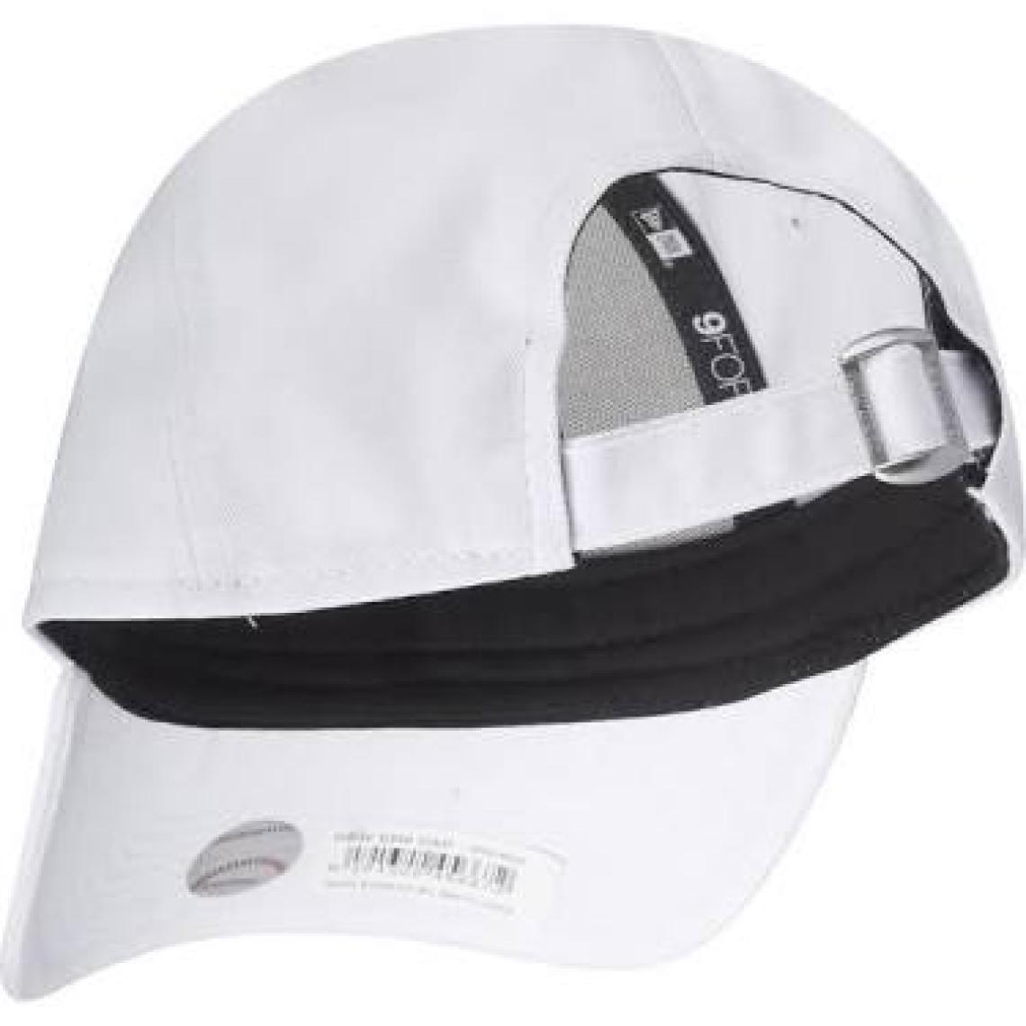 New Era 940 Essential Neyyan Beyaz Şapka