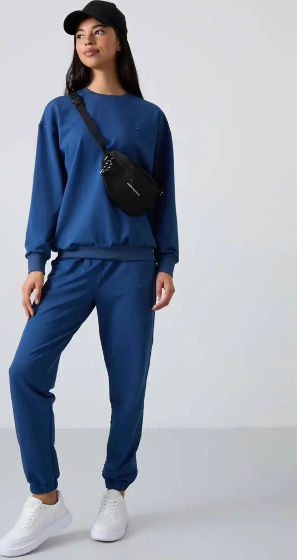 Tommy Life Tommy Life  Parlament O Yaka Oversize Lastik Paça Kadın Eşofman Takım - 95287