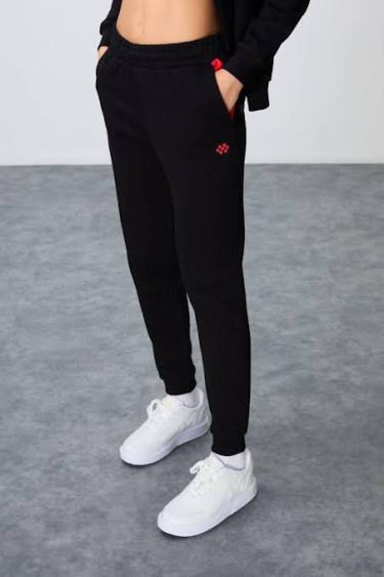 Tommy Life Siyah Kompakt Pamuklu Kalın Pürüzsüz Dokulu Kapüşonlu Oversize Fit Kadın Eşofman Takım - 95343